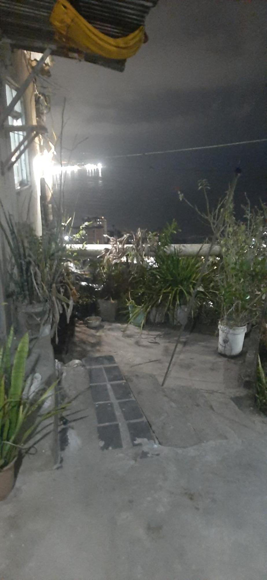 Favela Quartos Camas Quitinetes Rapazes Alto Vidigal *