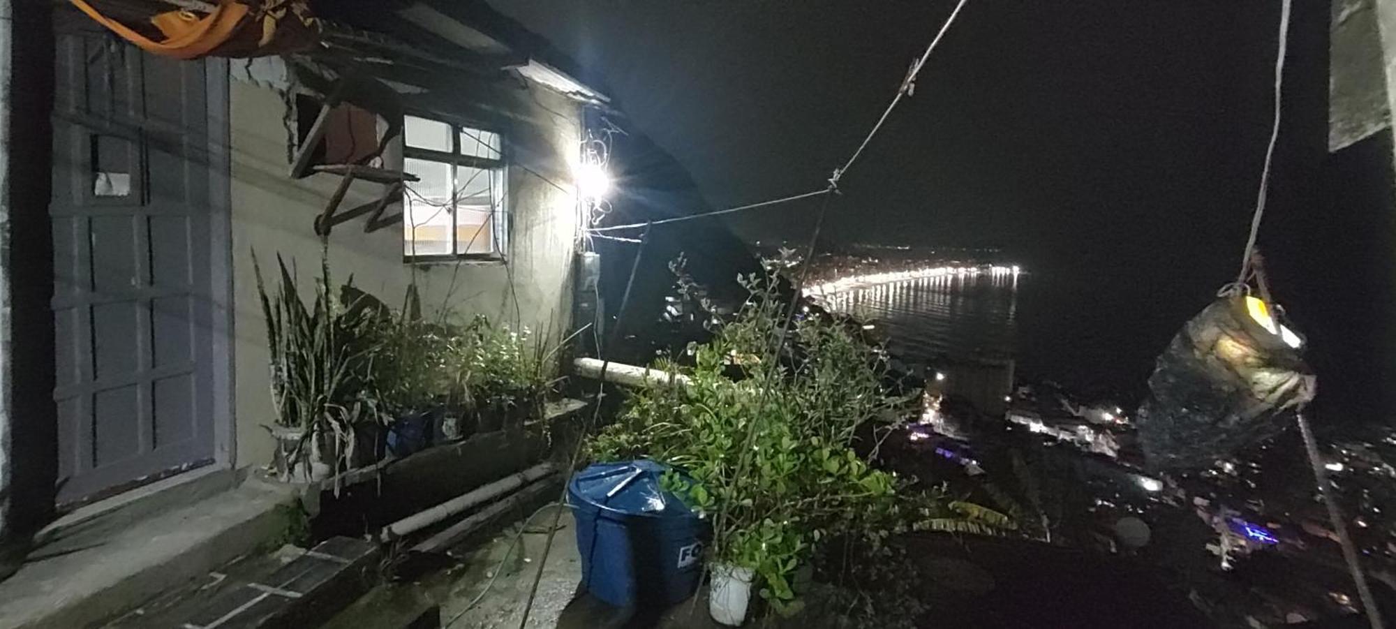 Favela Quartos Camas Quitinetes Rapazes Alto Vidigal Acampamento